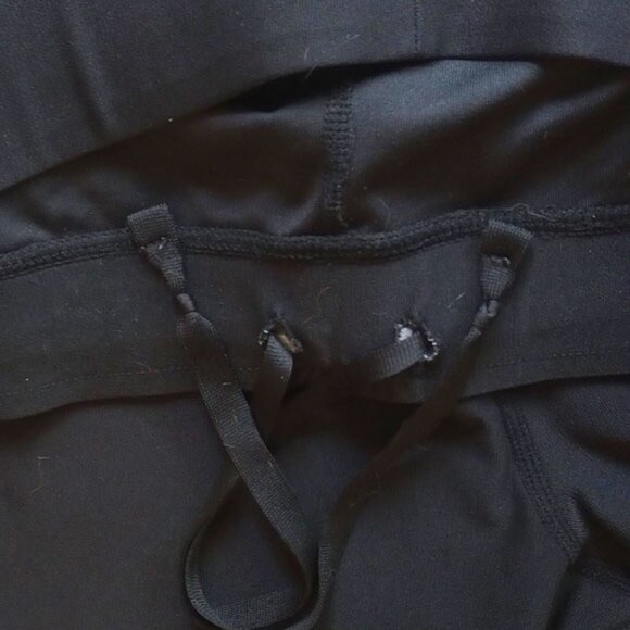 Nike Women's Bike Shorts 12" L Black Mesh Silver/Gray Trim - 50off3 - Picture 6 of 11